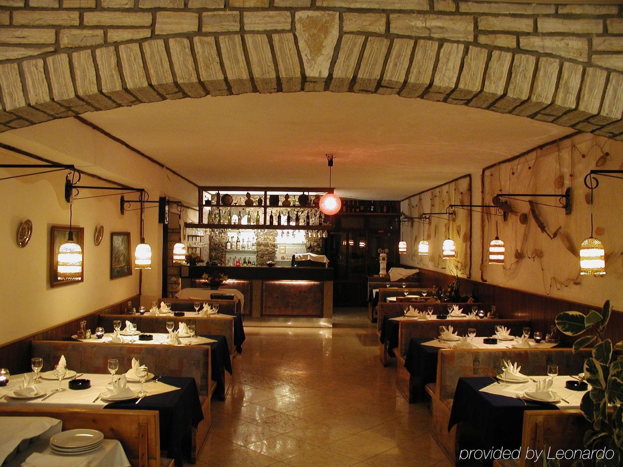 פג Hotel Tony מסעדה תמונה