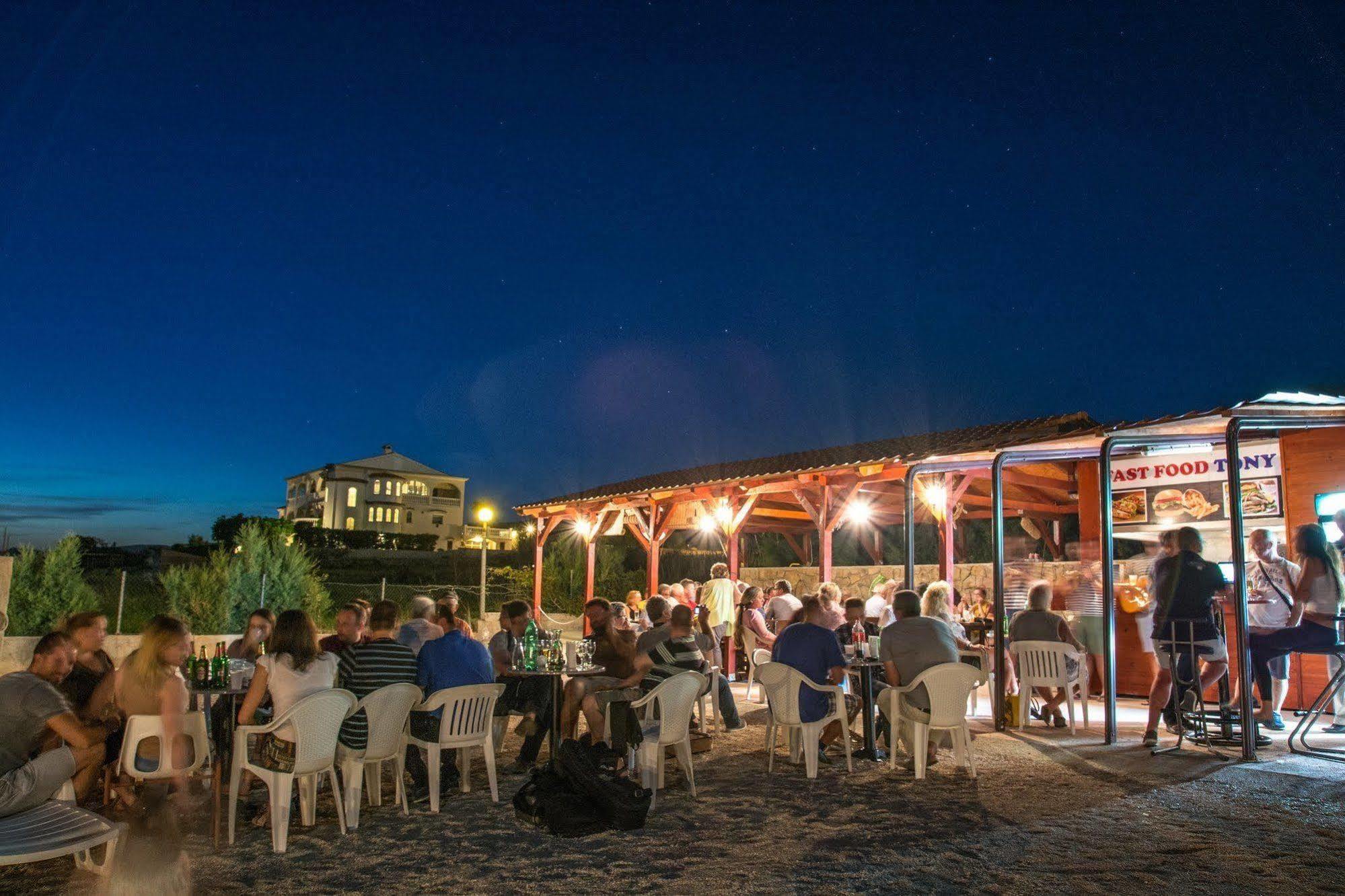 פג Hotel Tony מראה חיצוני תמונה