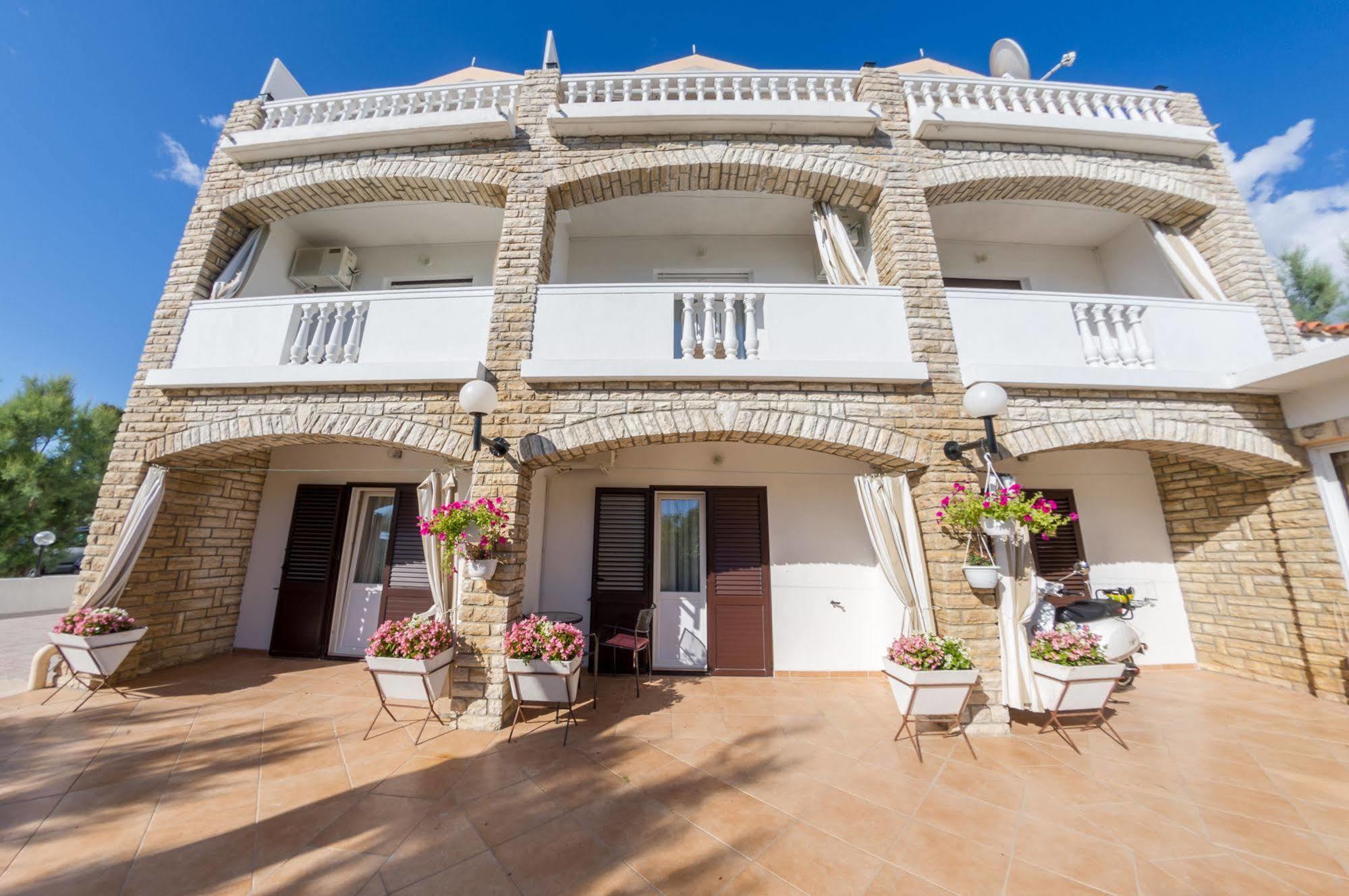 פג Hotel Tony מראה חיצוני תמונה